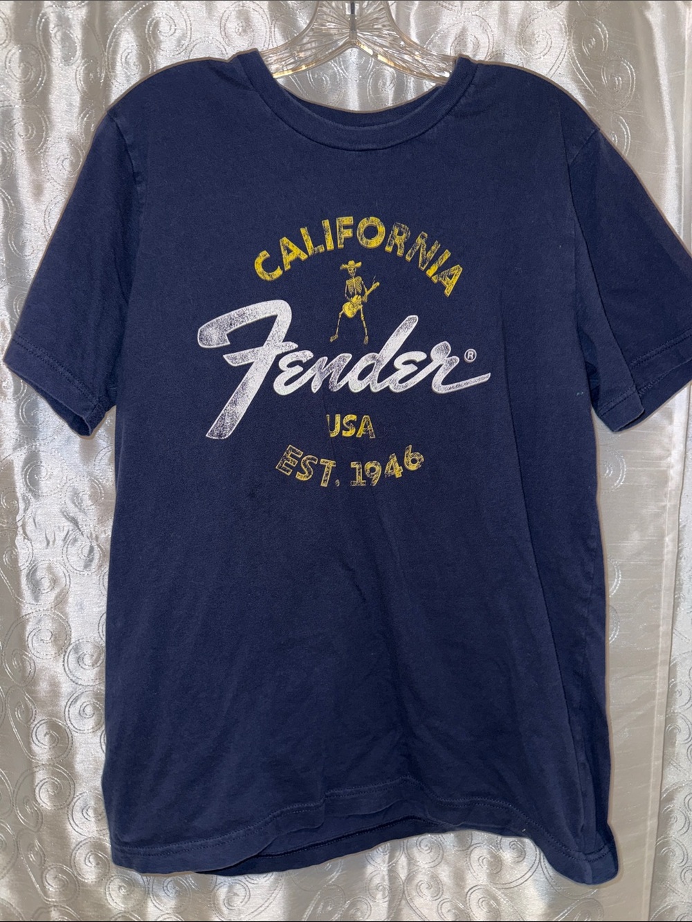 Fender Navy Tee with White and Yellow Graphic Adult Size Large 🔥 YB9